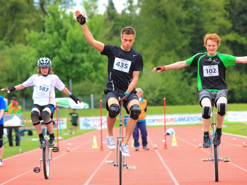 Bottrop ist Weltmeister! Und zwar im Einradfahren: Niklas Wojtek fuhr bei der WM in Kanada 2014 der Konkurrenz davon, kam mit vier Titeln und einem Weltrekord zurück.