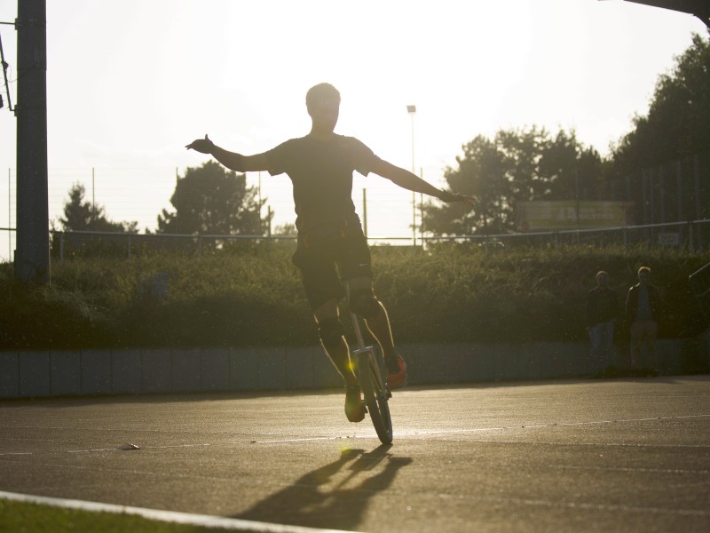 Bottrop ist Weltmeister! Und zwar im Einradfahren: Niklas Wojtek fuhr bei der WM in Kanada 2014 der Konkurrenz davon, kam mit vier Titeln und einem Weltrekord zurück.