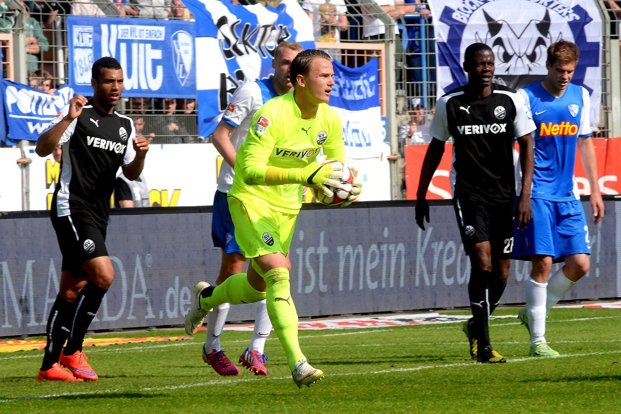 34. Spieltag der 2. Fußball-Bundesliga: Der Saisonausklang beim VfL Bochum inklusve Nullnummer gegen Sandhausen. Die Bilder von der Castroper Straße.