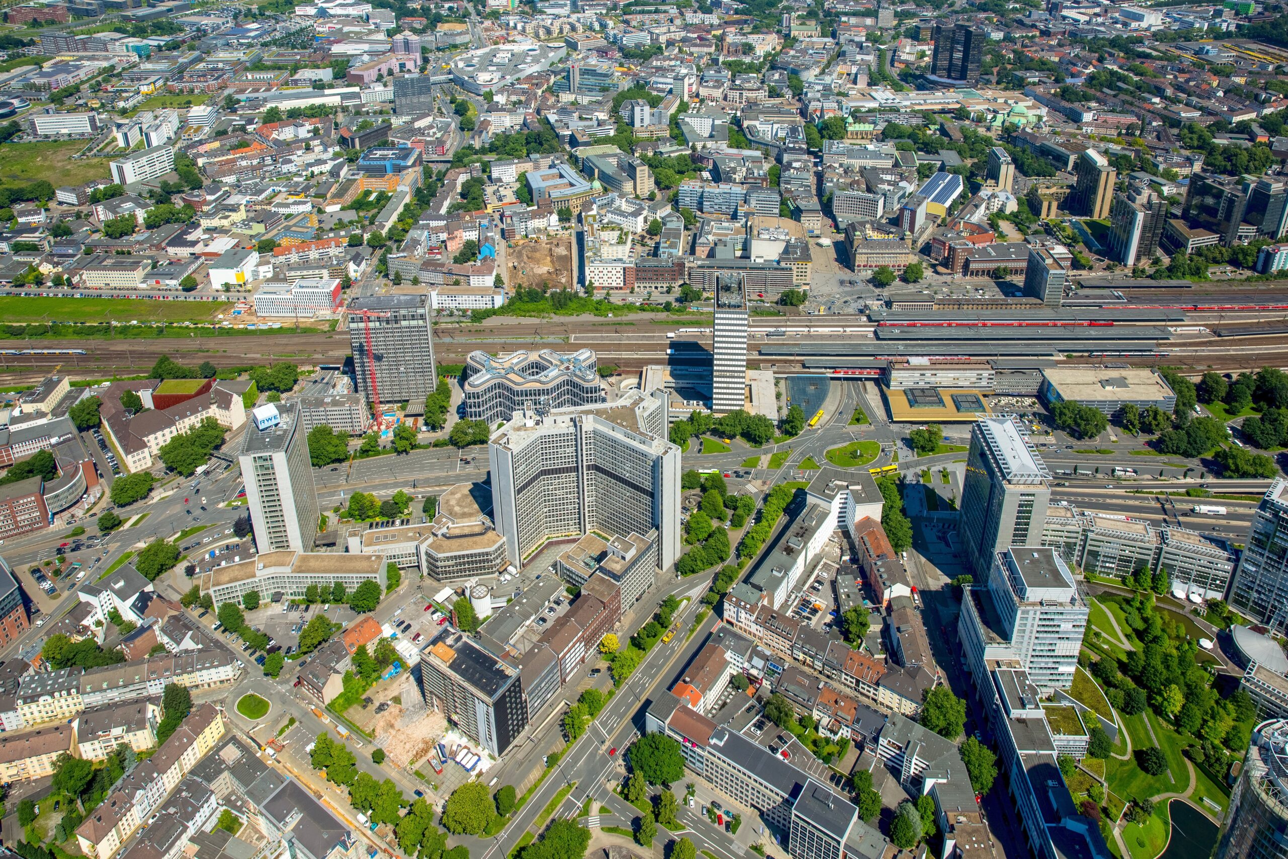 Hochhaus- und Bahnhofsviertel.