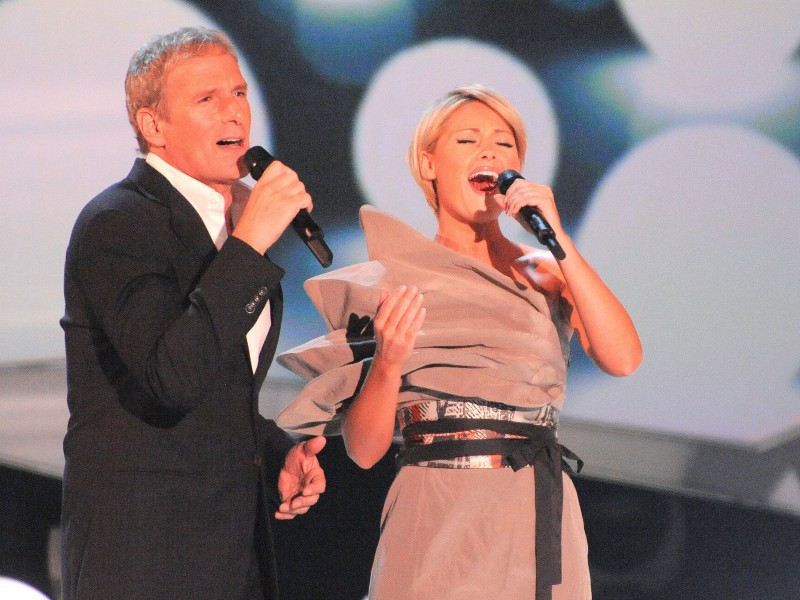 Große Jubiläumsshow "Willkommen bei Carmen Nebel" - Live aus der Westfalenhalle in Dortmund Am 12. November 2011 feierte Carmen Nebel in der Dortmunder Westfalenhalle die 50. Ausgabe ihrer Sendung. Dabei waren Helene Fischer und Michael Bolton. Foto: Franz Luthe