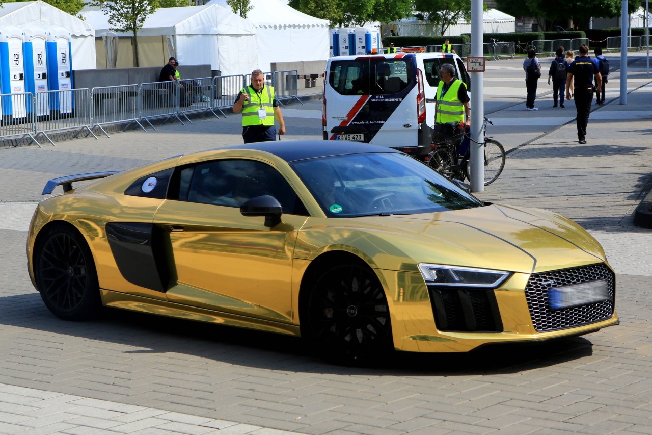 Pierre-Emerick hatte bei Borussia Dortmund gefühlt mehr Autos in seinem Fuhrpark als Treffer pro Saison auf seinem Tore-Konto.