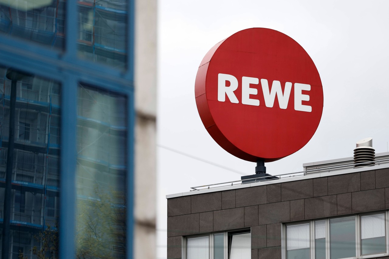 Um Rewe-Parkplätze entbrannte zuletzt erneut ein Streit.