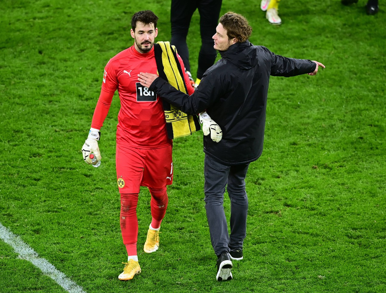 Edin Terzic habe Roman Bürki klar aufgezeigt, wo „er sich verbessern soll“. (Symbolbild) 