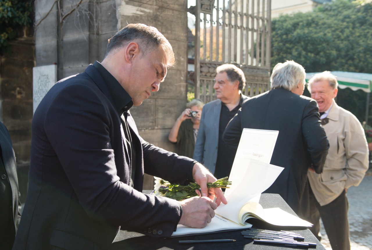 Dariusz Michalczewski trug sich in die Kondolenzliste ein.