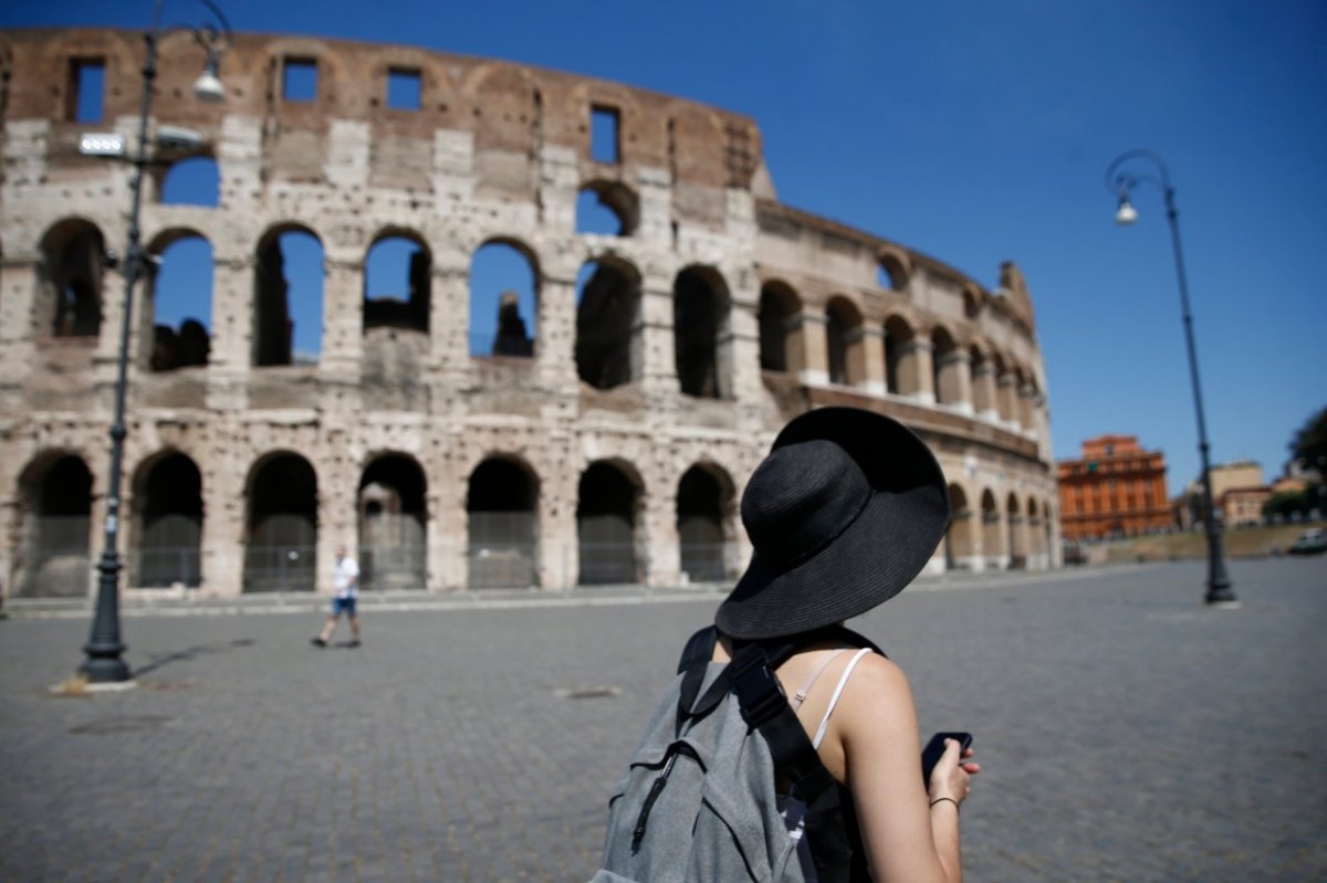 urlaub italien touristin.jpg