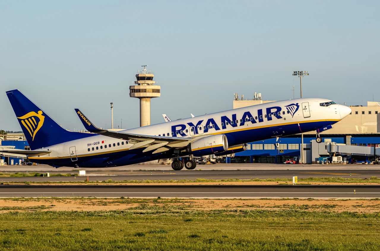 Auf Mallorca saßen 14 Urlauber am Flughafen fest, weil ihr Flieger ohne sie gestartet war. (Symbolbild)