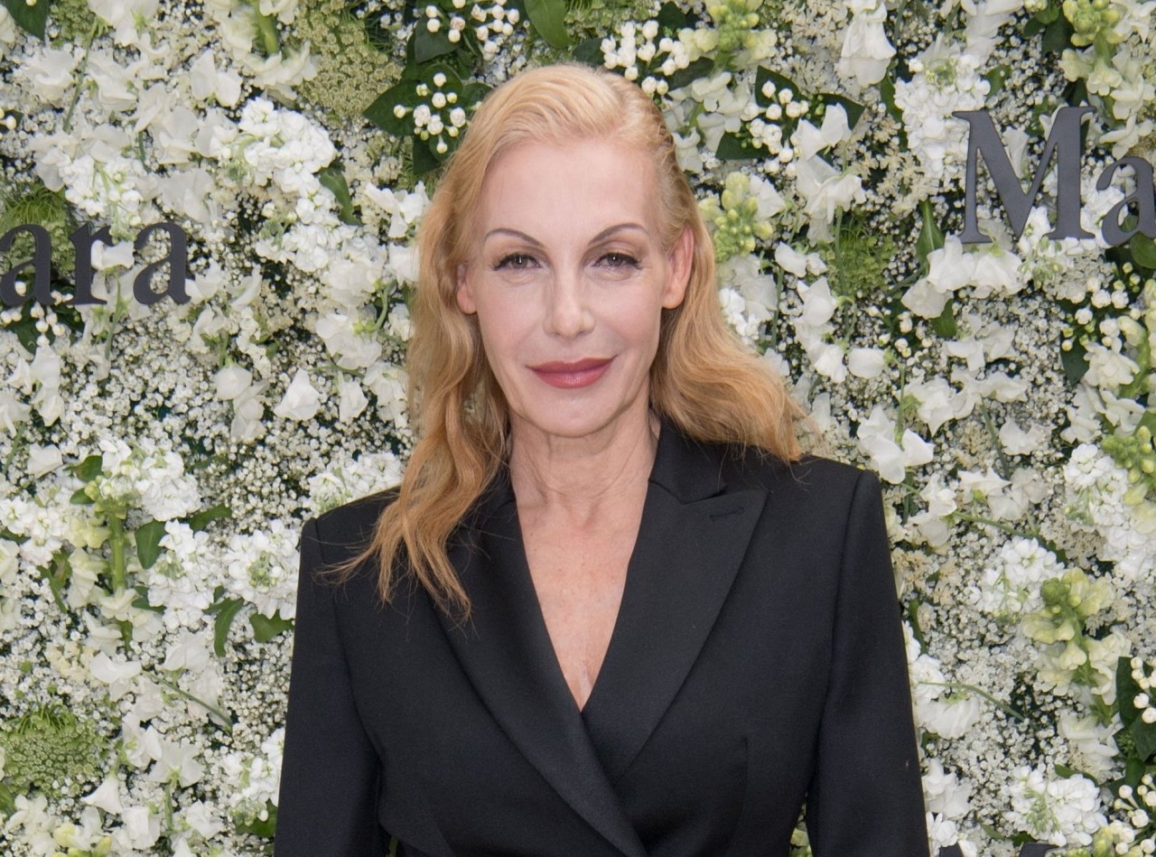 Ute Lemper ist eine deutsche Musicaldarstellerin, Chansonsängerin und Schauspielerin.