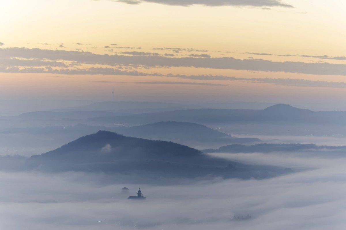 vulkanausbruch-eifel.jpg