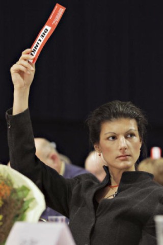 Sahra Wagenknecht bescherte der Linken in Düsseldorf 9,7 Prozente. Foto: ap