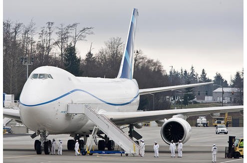 Die Vorbereitungen vor dem ersten Testflug der Boeing 747-8.