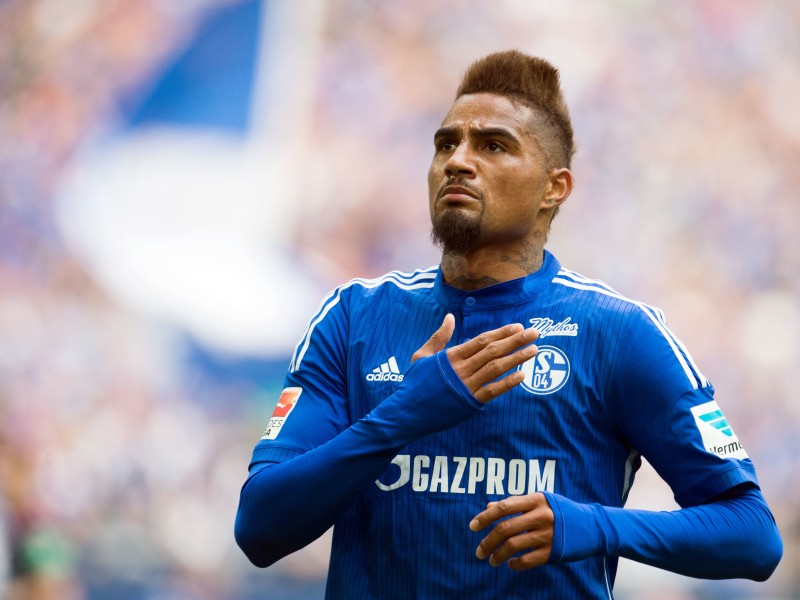 Platz 7: Er war Schalkes Wackelbein. 2013 wechselte Kevin-Prince Boateng für 10 Millionen Euro vom AC Mailand zu Schalke 04. Obwohl er sich zwischenzeitlich zum Leader entwickelte, hatte Boateng immer wider mit Knieproblemen zu kämpfen. 2015 wurde er zusammen mit Sidney Sam suspendiert, sein Vertrag auf Schalke wurde später aufgelöst.