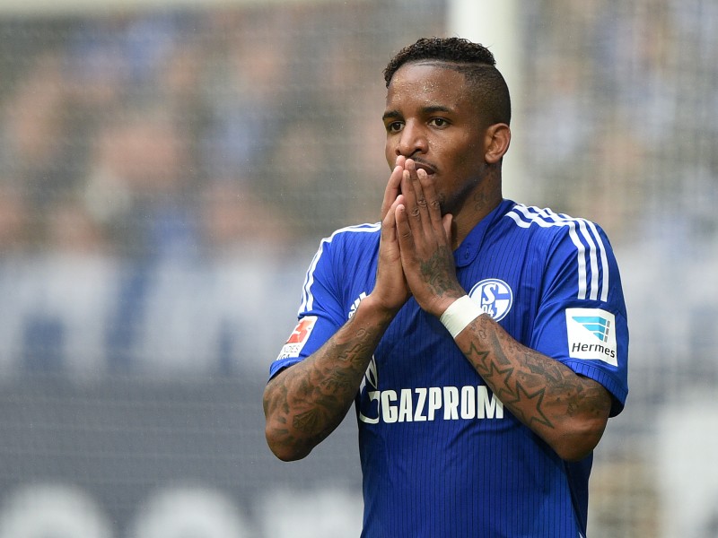 Platz 7: Als Jefferson Farfan 2008 zu Schalke wechselte, löste er Emile Mpenza als teuersten Schalker Transfer ab. Der Peruaner kostete glatte 10 Millionen Euro. Das Geld war nicht schlecht angelegt. Farfan war jahrelang einer der Schalker Leistungsträger. 2015 verließ er Schalke.