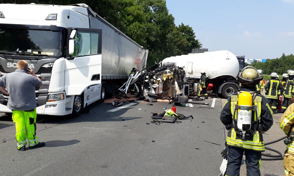 20180529_Lkw-Unfall_A40_Duisburg_ANC-NEWS-01.jpg