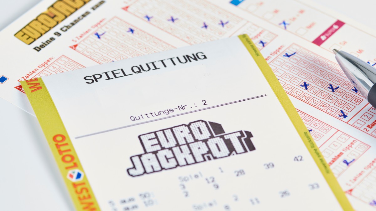 Bei Eurojackpot warten am 10. Dezember rund 57 Millionen Euro auf den oder die nächsten Gewinner.