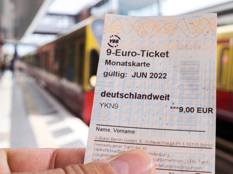 9-Euro-Ticket.jpg