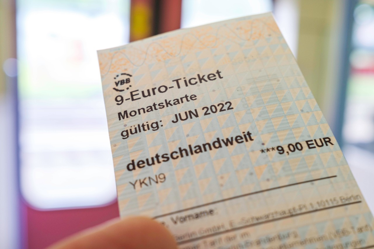 Deutsche Bahn: In einer Stadt gibt es das 9-Euro-Ticket sogar komplett kostenlos (Symbolfoto).