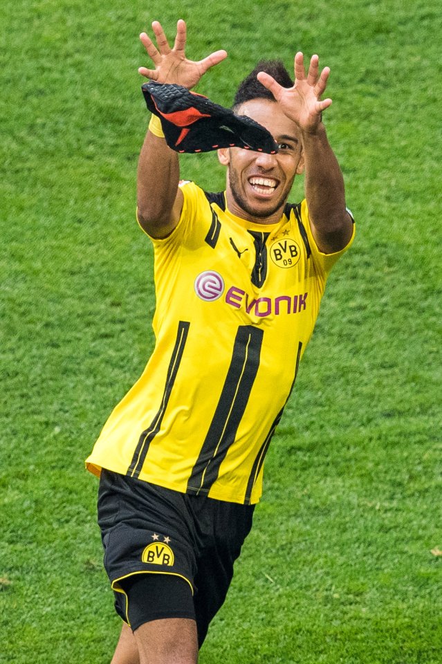 Aubameyang-BVB-Maske.jpg