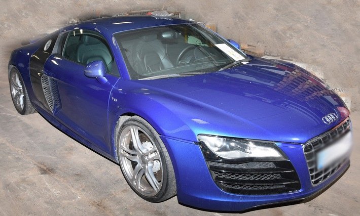 Audi R8.jpg