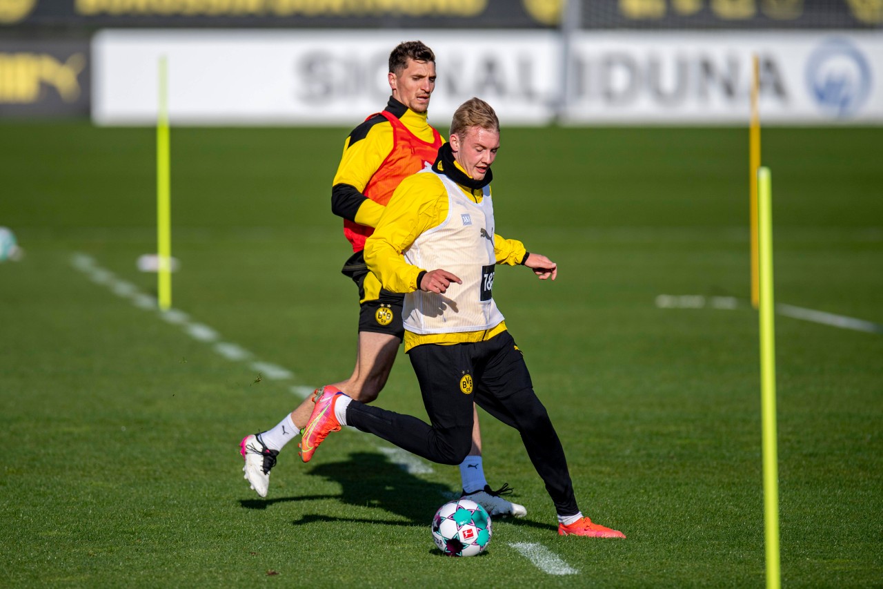 Gute Nachrichten aus dem BVB-Lager: Julian Brandt und Thomas Meunier dürfen die Quarantäne verlassen. 