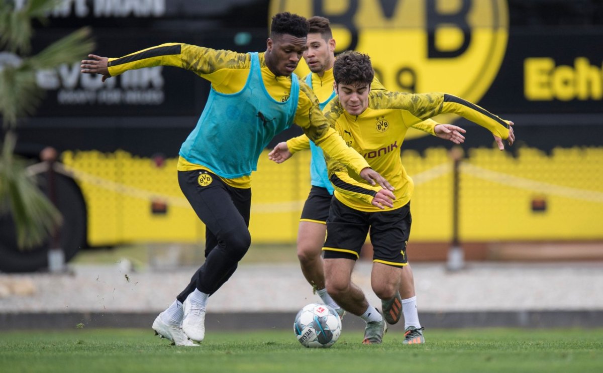 Borussia Dormtund-Reyna-Zagadou.jpg