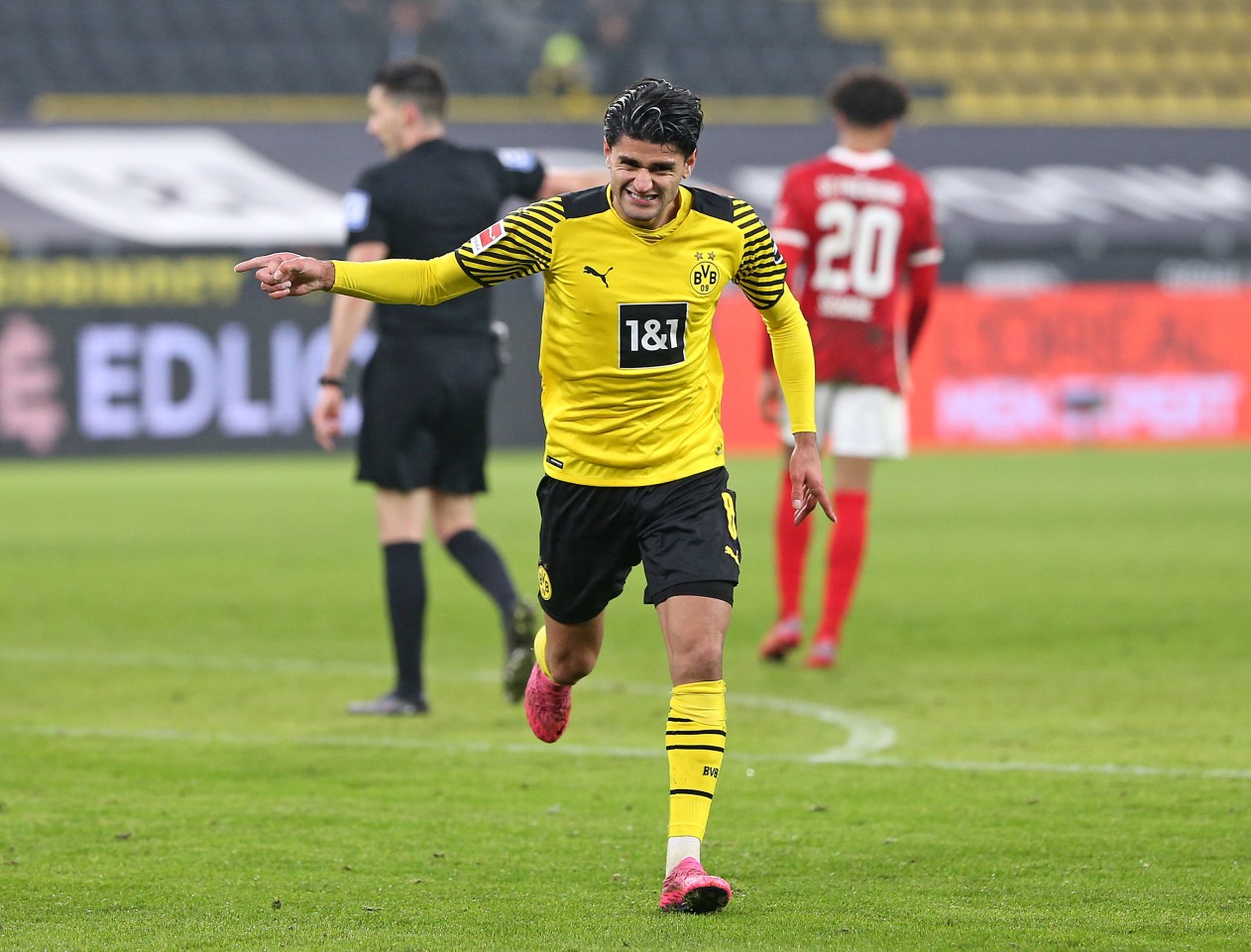 Mo Dahoud war einer der formstarksten Spieler bei Borussia Dortmund. Gegen St. Pauli war sein Fehlen deutlich bemerkbar.