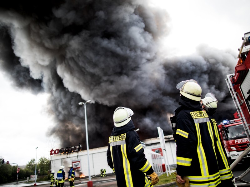 Großbrand im Toom-Baumarkt in Oer-Erkenschwick.