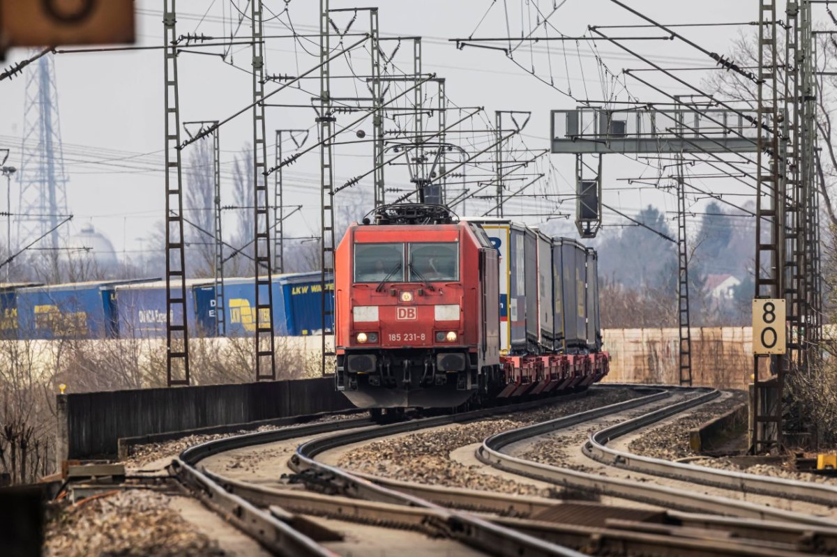 Deutsche Bahn.jpg