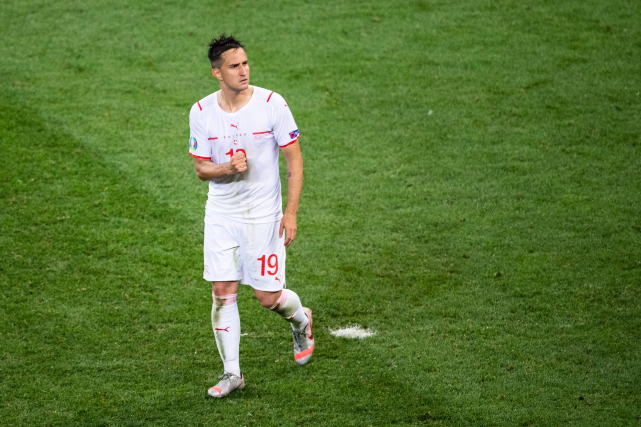 Als Mario Gavranovic für die Schweiz zum 3:3 traf, rastete Bilal komplett aus.