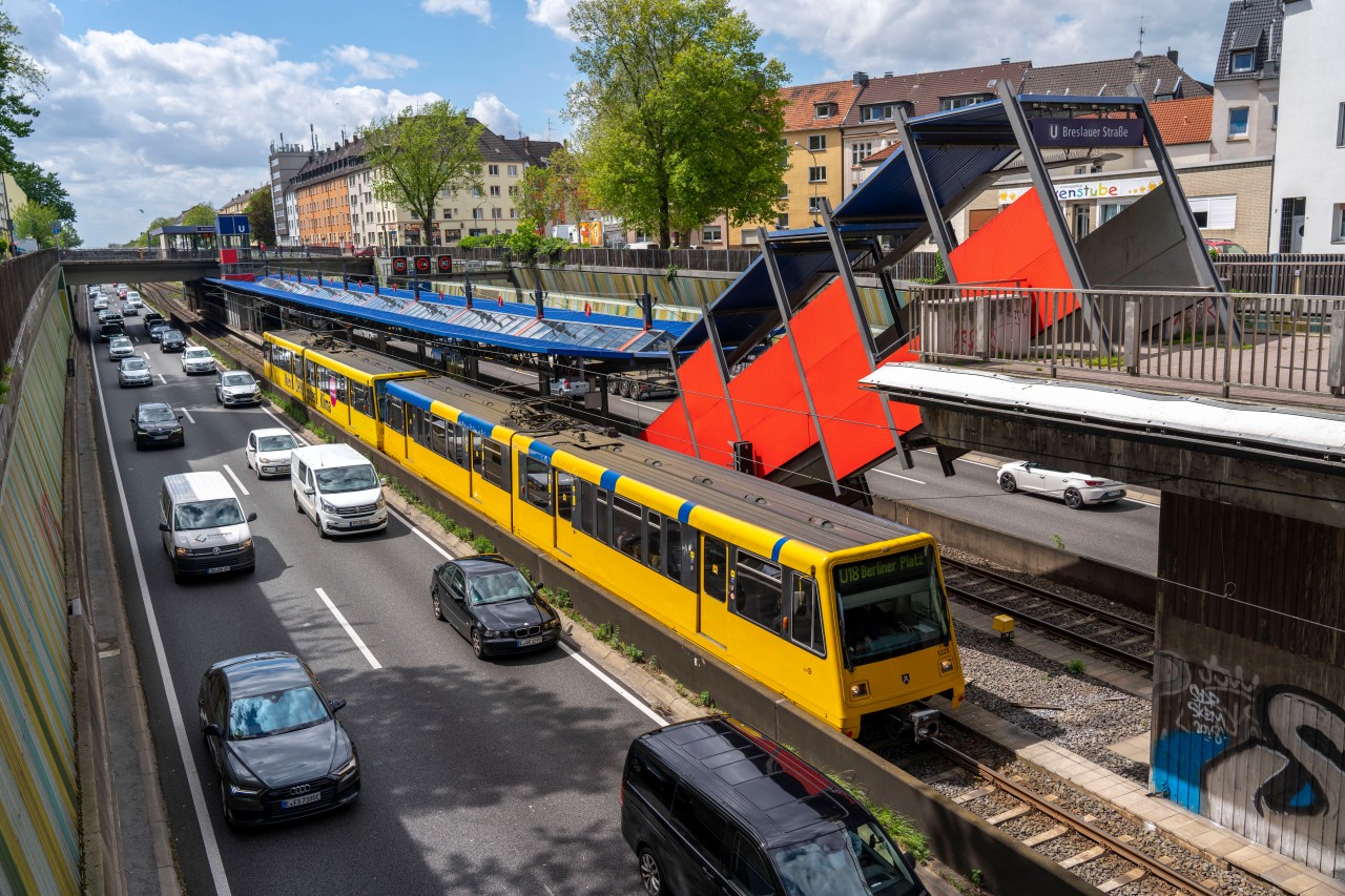 Essen, Dortmund, Bochum und Co.: Nur für kurze Zeit – so kannst du mit Bus und Bahn bald kostenlos unterwegs sein (Symbolbild).