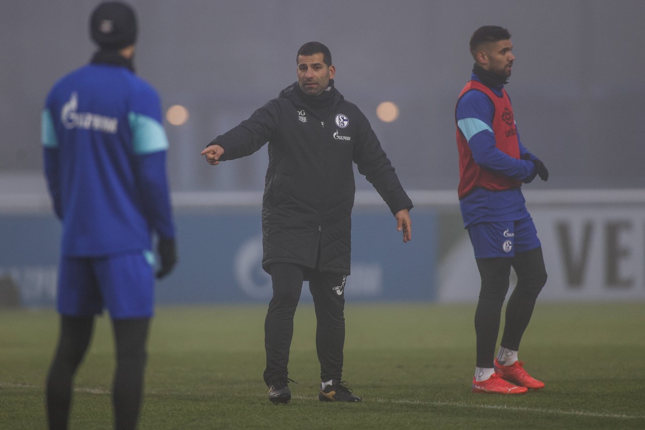 Schalke-Trainer Grammozis will das Offensiv-Problem lösen.