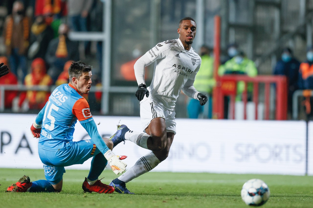 Ist Julien Ngoy einer für den FC Schalke 04?