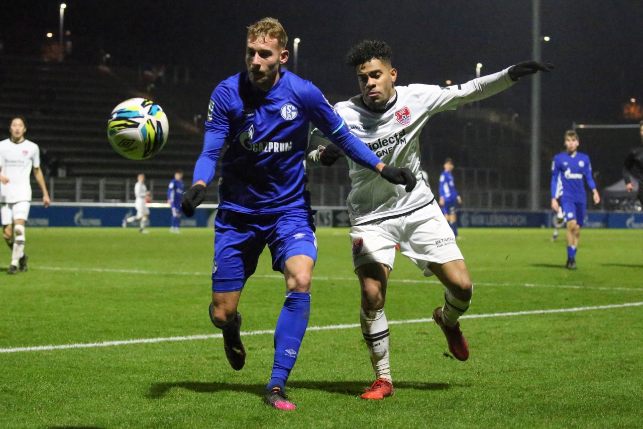 Timo Becker musste zwischenzeitlich in der Regionalliga bei der U23 ran.