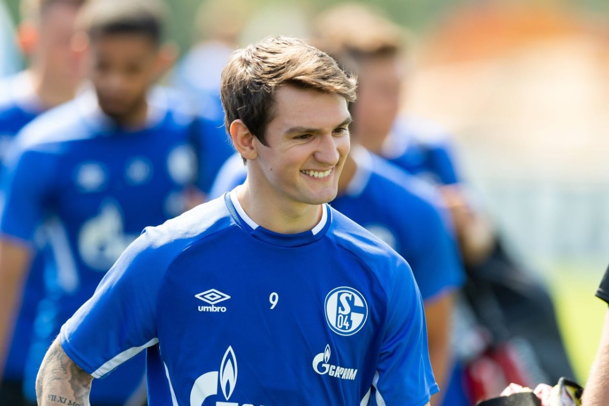 FC Schalke 04 Benito Raman.jpg