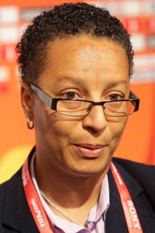 Hope Powell ist Nationaltrainerin der englischen Mannschaft. Foto: imago