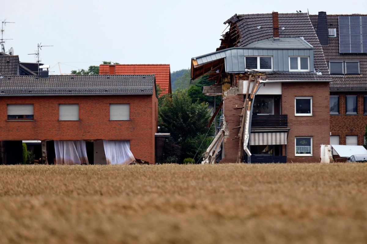 Hochwasser in NRW: In Erftstadt herrscht weiter akute Lebensgefahr.