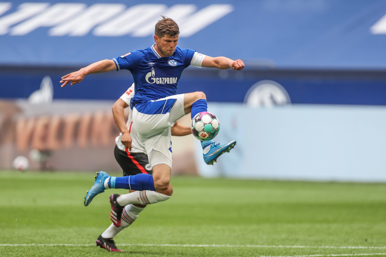 Huntelaar beendet im Trikot des FC Schalke 04 seine Profikarriere.