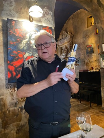 Boleslaw "Bolek" Sobolewski  bietet polnische Topküche im Schlossrestaurant. 