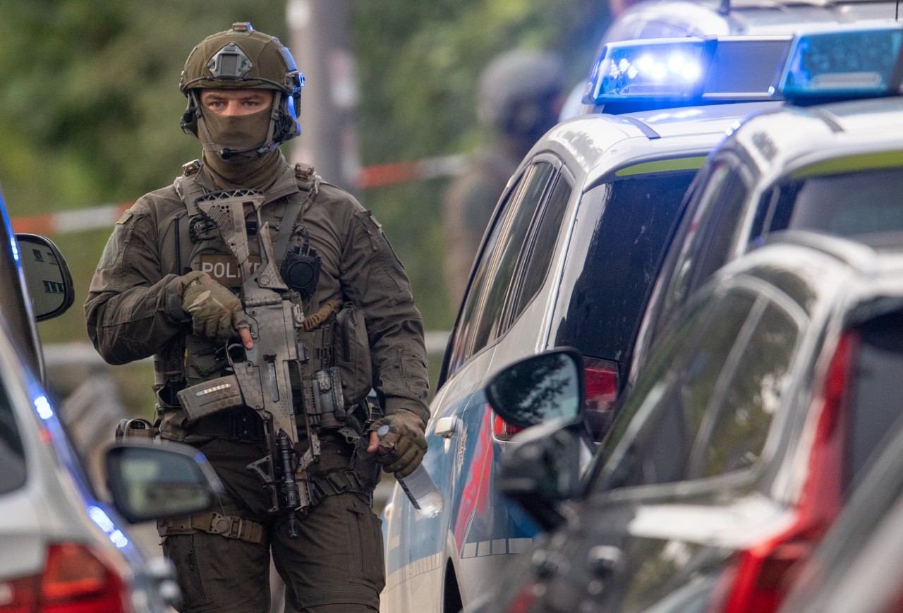 Köln: SEK-Einsatz in der rechten Szene am Donnerstag. (Symbolbild)