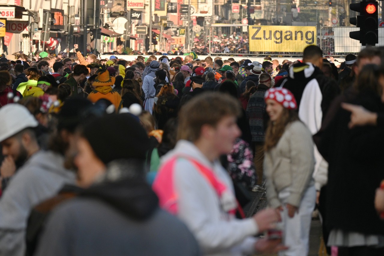 Eine Kita-Leitung klagt über die Zustände beim Karneval in Köln. (Symbolbild)