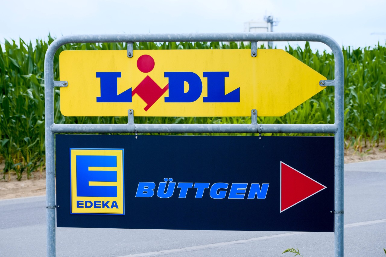 Lidl, Edeka und Co: Was nur wenige Kunden wissen, neben EC-Karte und Bargeld gibt es noch eine weitere Bezahloption. (Symbolbild)