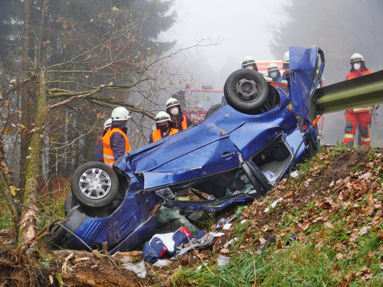 NRW: Ein 18-Jähriger überlebte den Unfall in Netphen nicht.