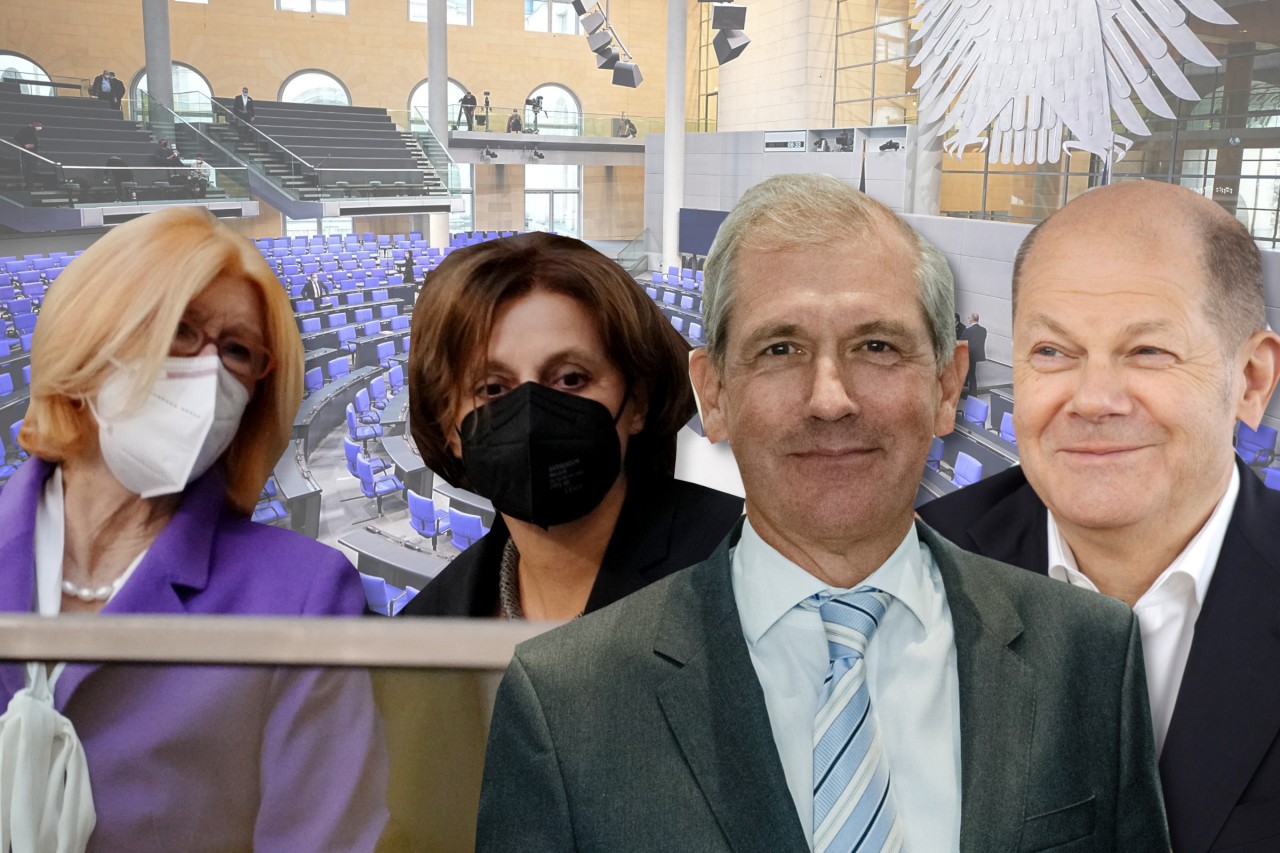 Olaf Scholz und seine Familie: Britta Ernst, Bruder Jens und die Eltern Gerhard und Christel sitzen auf der Ehrentribüne.e.