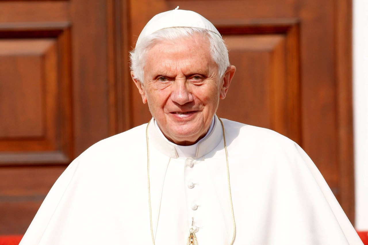 Der emeritierte Papst Benedikt XVI. wird beschuldigt, im Fall von Peter H. eine Falschaussage gemacht zu haben. (Symbolbild)