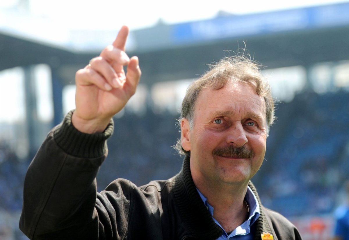 Peter Neururer VfL Bochum.jpg