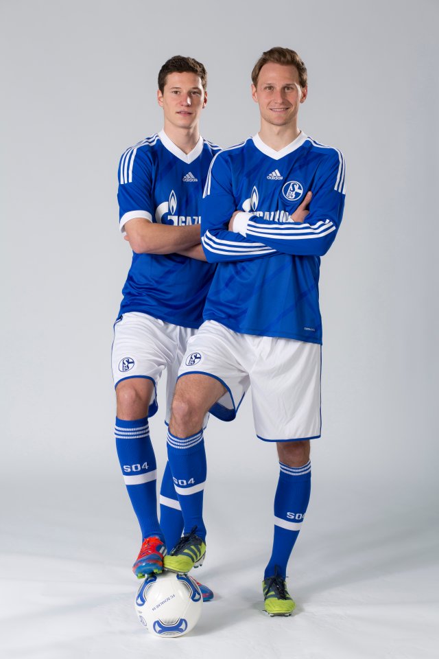 S04_Heimtrikot Schalke neu 2012 2013 trikot.jpg