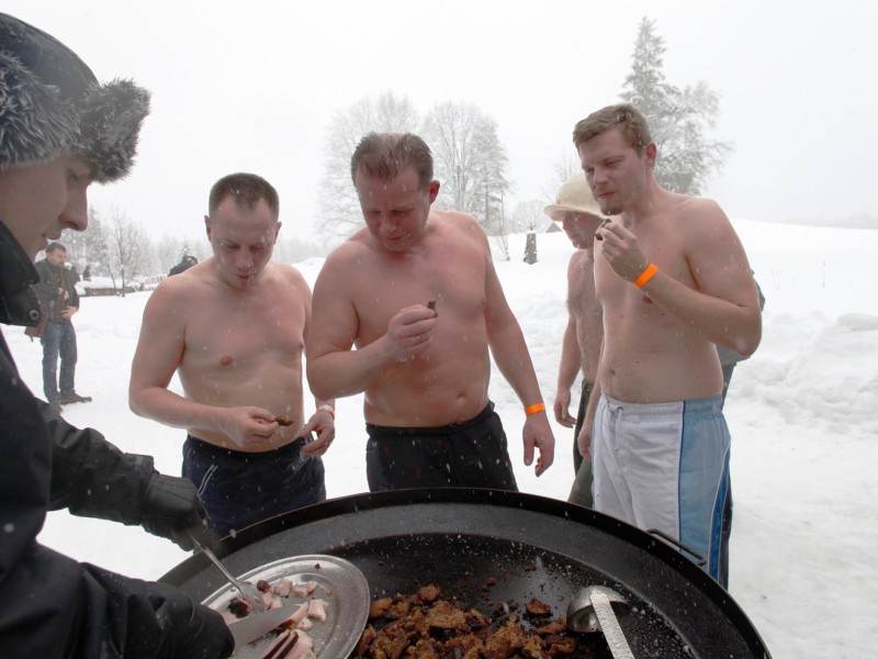 Rund 600 Menschen haben am Sonntag am vierten Europäischen Sauna-Marathon in Estland teilgenommen. 