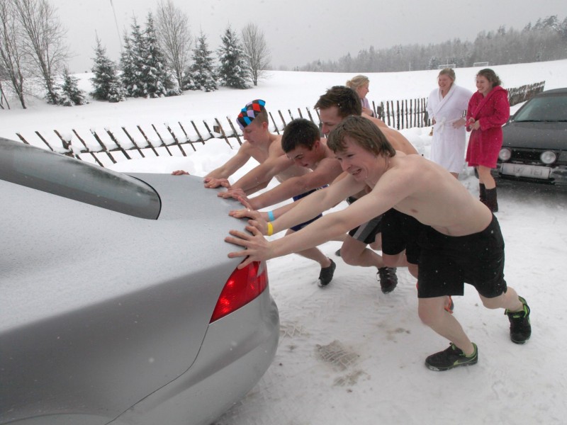 Rund 600 Menschen haben am Sonntag am vierten Europäischen Sauna-Marathon in Estland teilgenommen. 