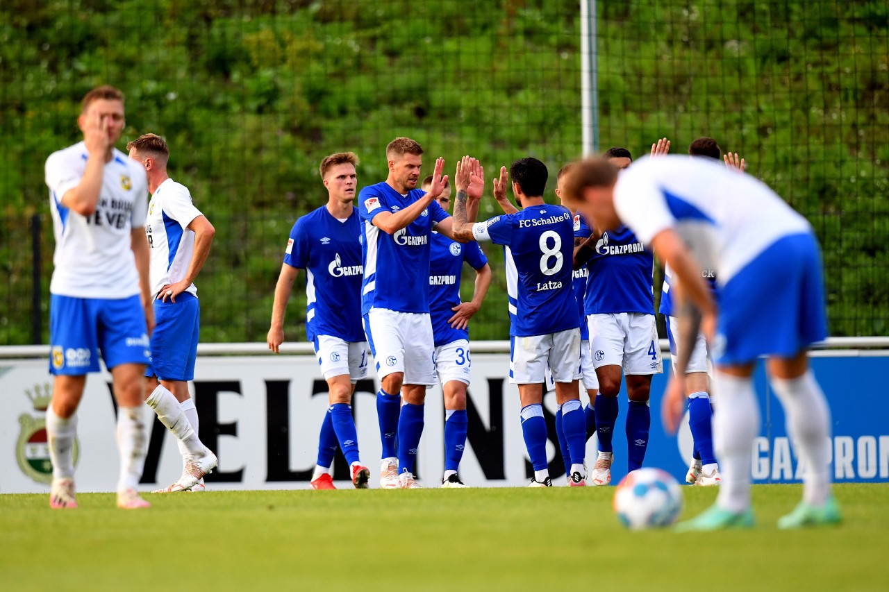 Die Schalke-Spieler müssen sich auf viele Regeln einstellen.