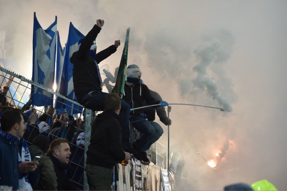 Schalke Ultras Mainz.jpg